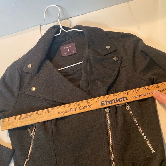 NWOT & Vintage Forever 21 Charcoal Gray Blazer - Picture 2 of 8